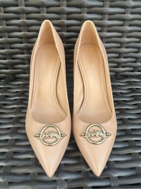 Coach Women's size 9 Nude Leather Pointed-Toe Pumps with Signature Hardware